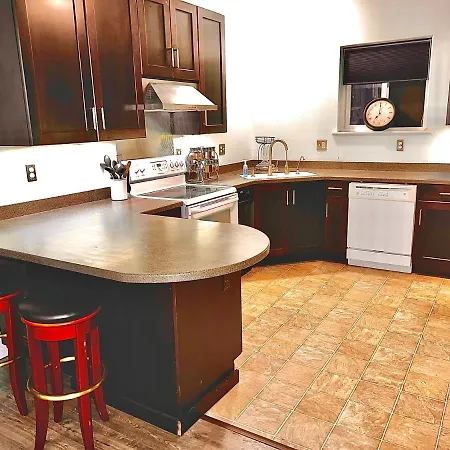 Newly Remodeled Spacious Units, Minutes From Mountains, Inlet, Downtown And Airport Anchorage Exterior photo