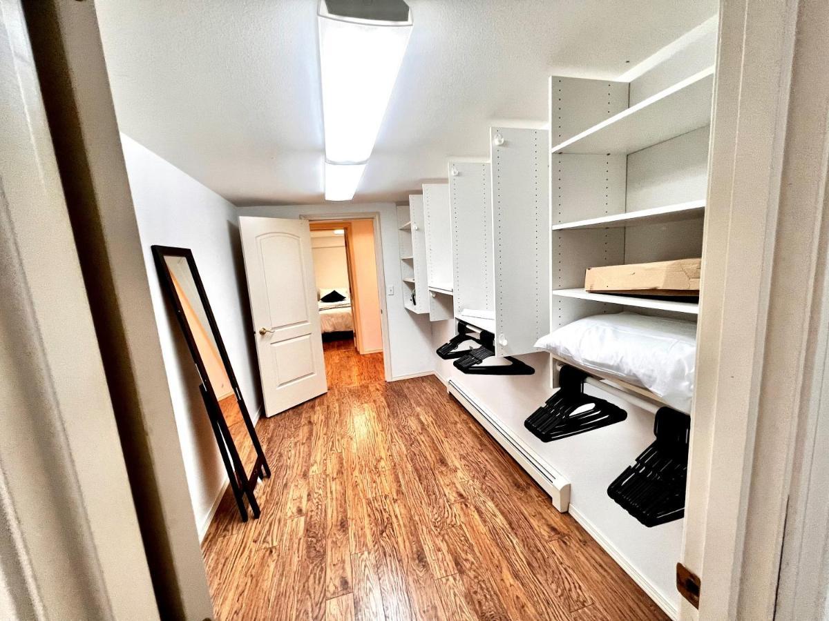 Newly Remodeled Spacious Units, Minutes From Mountains, Inlet, Downtown And Airport Appartement *