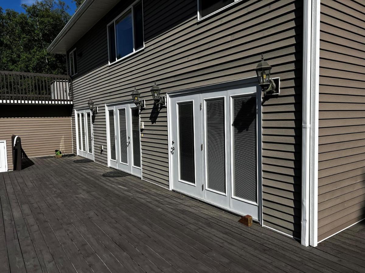 Apartment Newly Remodeled Spacious Units, Minutes From Mountains, Inlet, Downtown And Airport *