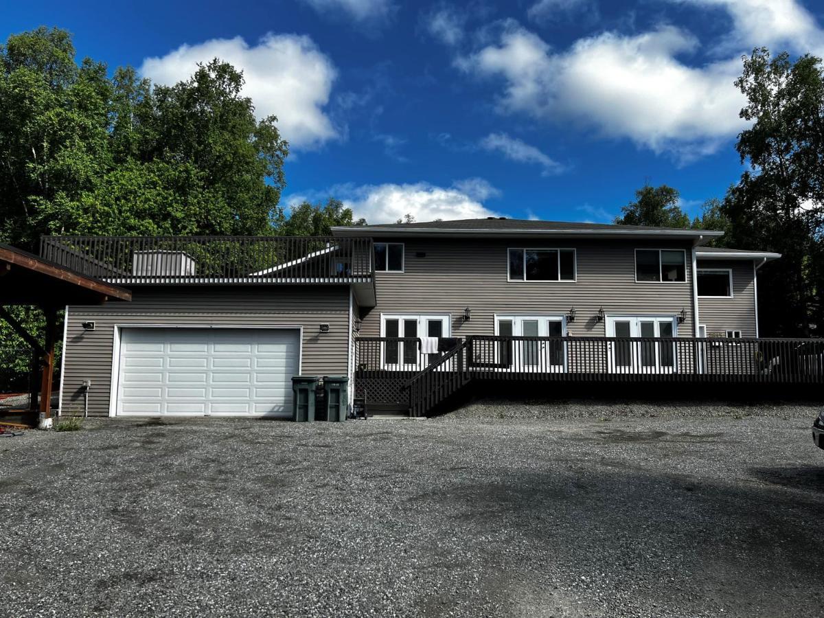 Appartement Newly Remodeled Spacious Units, Minutes From Mountains, Inlet, Downtown And Airport Anchorage